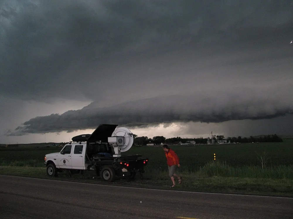A shelf cloud along the leading edge of storms often marks a strong gust front or cold front
